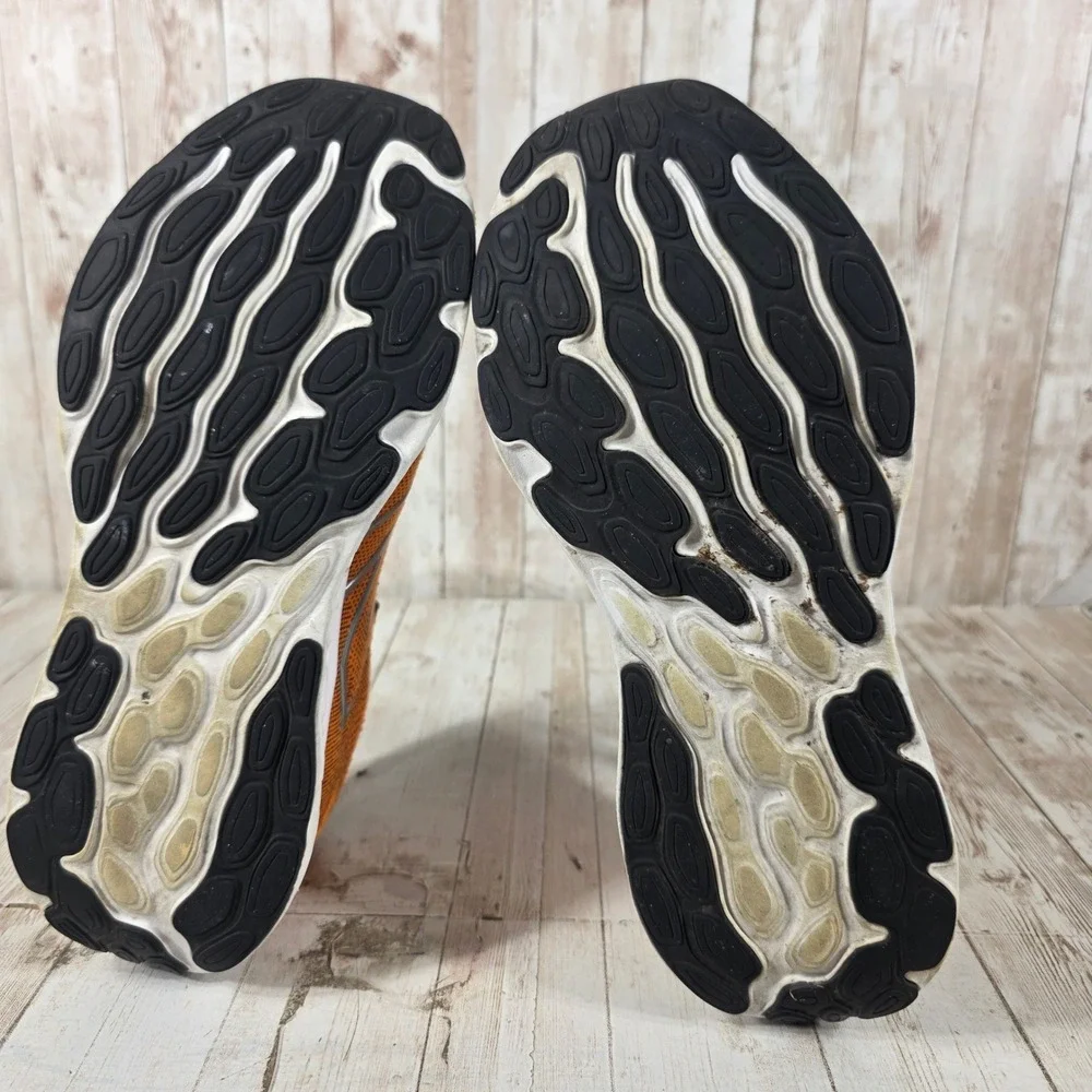 New Balance Fresh Foam 680 v8 Orange Black Running Shoes M680RO8 Womens 8.5 Wide